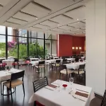فندق Ciutat De